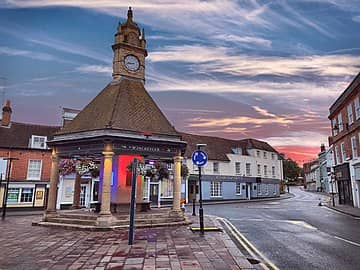 Newbury Taxi